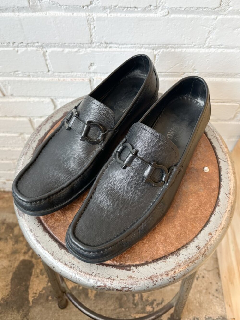 Salvatore Ferragamo Grandioso Gancini Men's Black Leather Loafers US Size 10.5